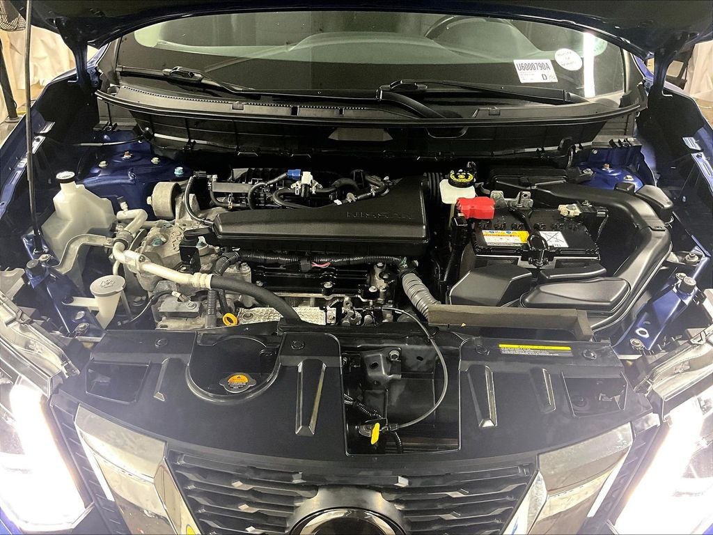 Used 2020 Blue Nissan SV image 27