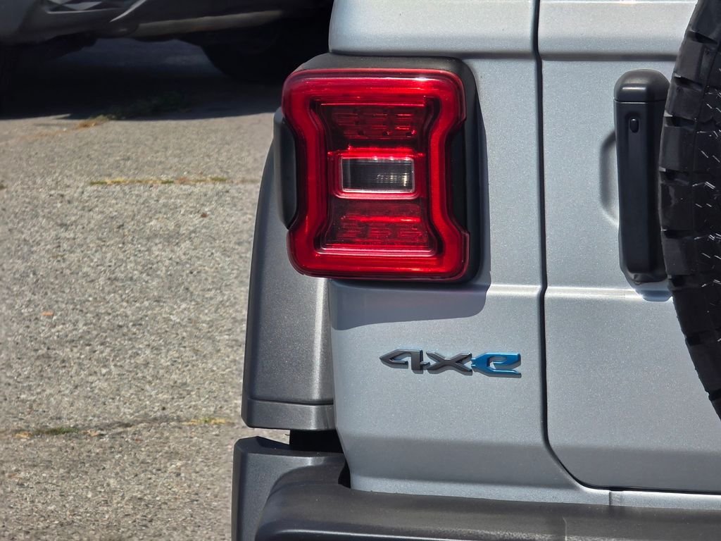 Used 2024 Silver Jeep Rubicon 4xe image 8