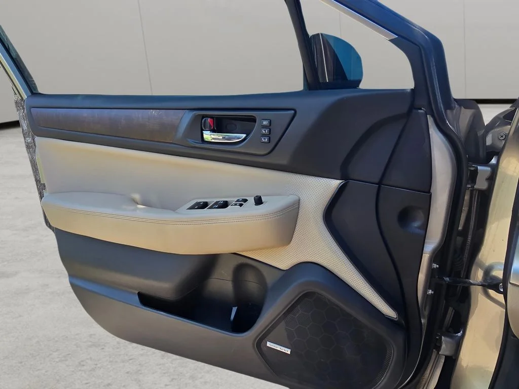 Used 2017 Tungsten Metallic Subaru Limited image 16