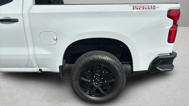 Used 2025 White Chevrolet LT Trail Boss image 35