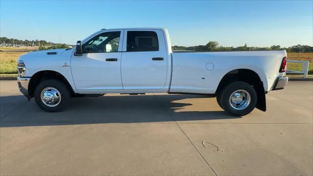 New 2026 Bright White Clear-Coat Exterior Paint RAM Tradesman image 5