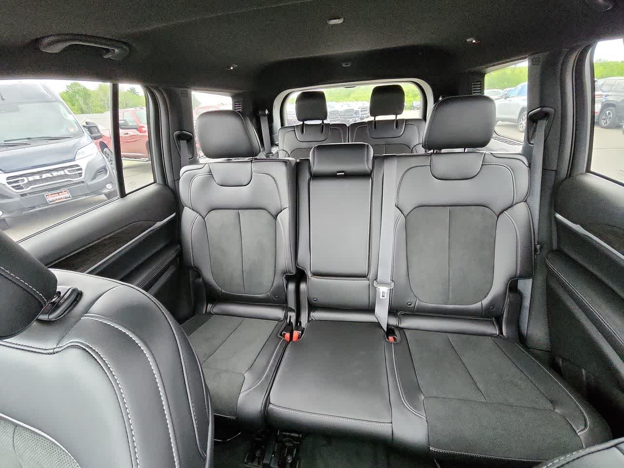 New 2026 Bright White Clearcoat Jeep Laredo Altitude image 15