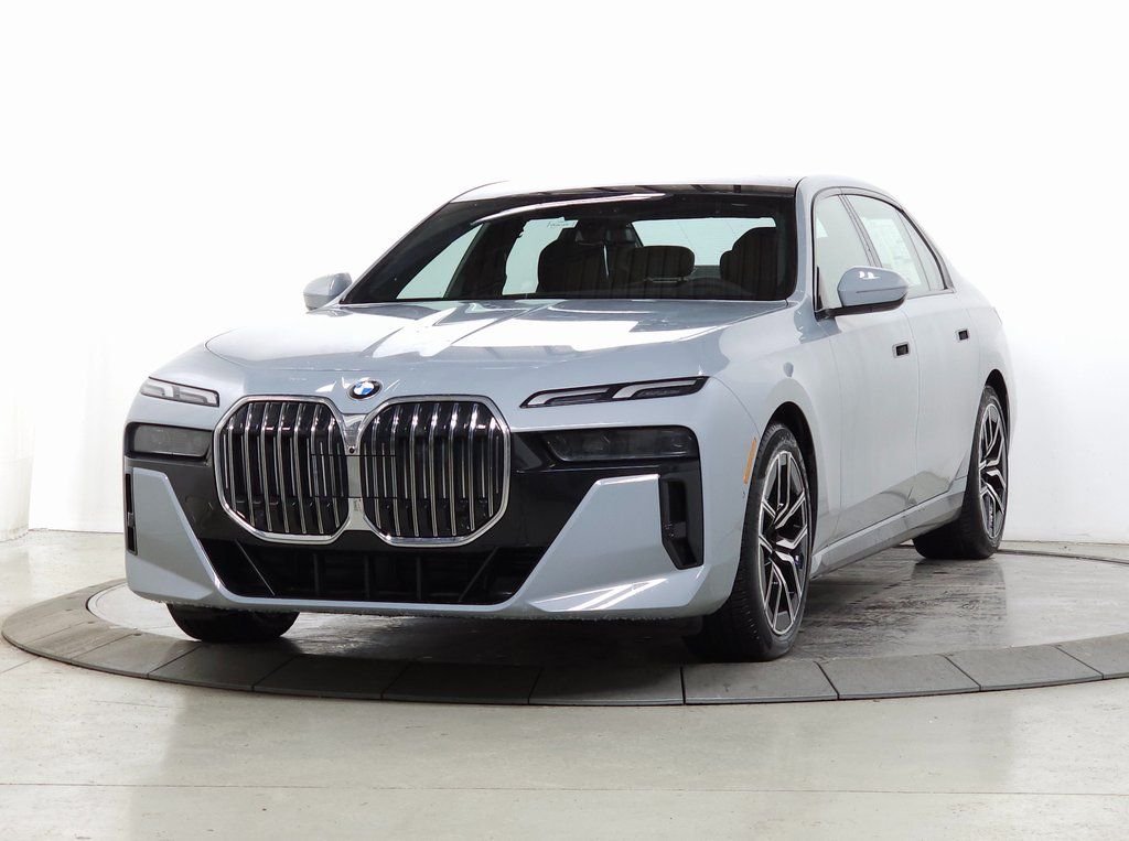 Used 2026 Gray Metallic BMW 740i xDrive image 3
