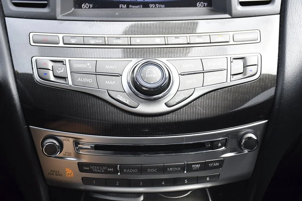 Used 2019 Liquid Platinum INFINITI LUXE image 15