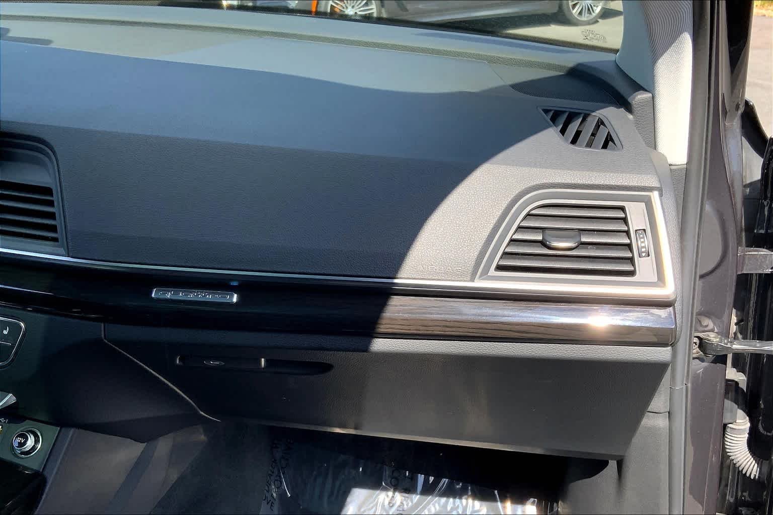 Used 2018 Manhattan Gray Metallic Audi Tech Premium Plus image 19