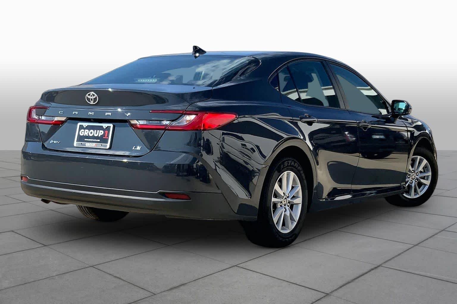 Used 2025 Underground Toyota LE image 13