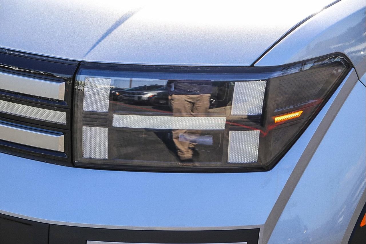 New 2026 Silver Hyundai SEL image 30