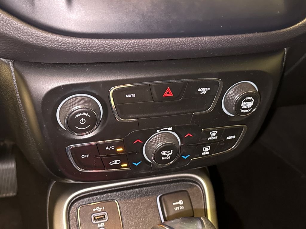 Used 2021 White Clearcoat Jeep Sport image 24