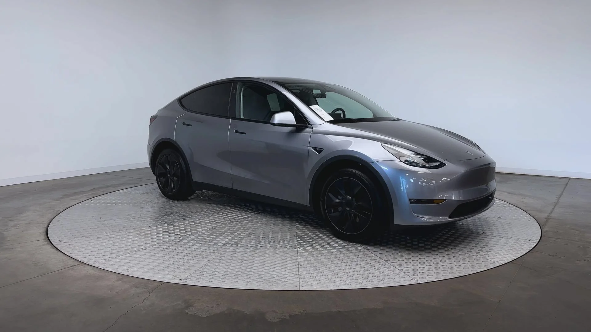 Used 2025 Tesla Model Y Long Range with VIN 7SAYGDEE5SF252568 for sale in Highlands Ranch, CO
