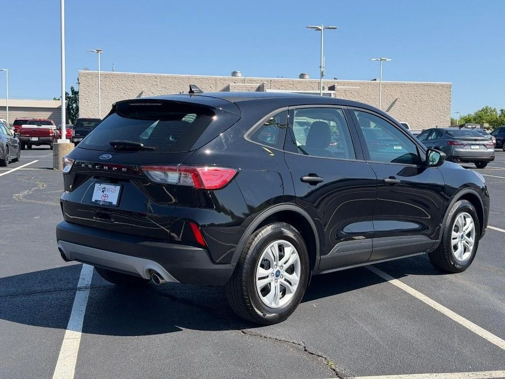 2022 Ford Escape S - Photo 8