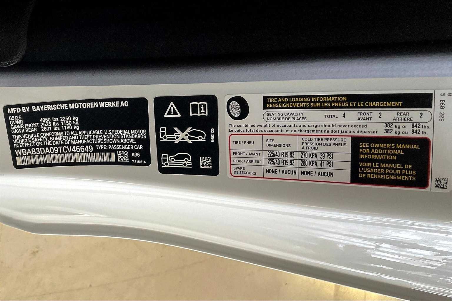 Used 2026 Mineral White Metallic BMW M440i xDrive image 18