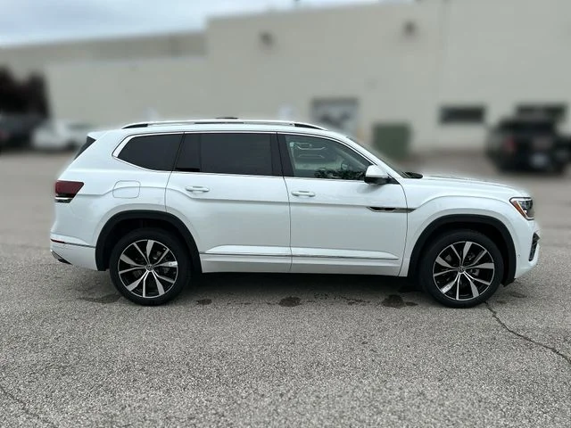 New 2026 White Volkswagen 2.0T SEL Premium R-Line image 10