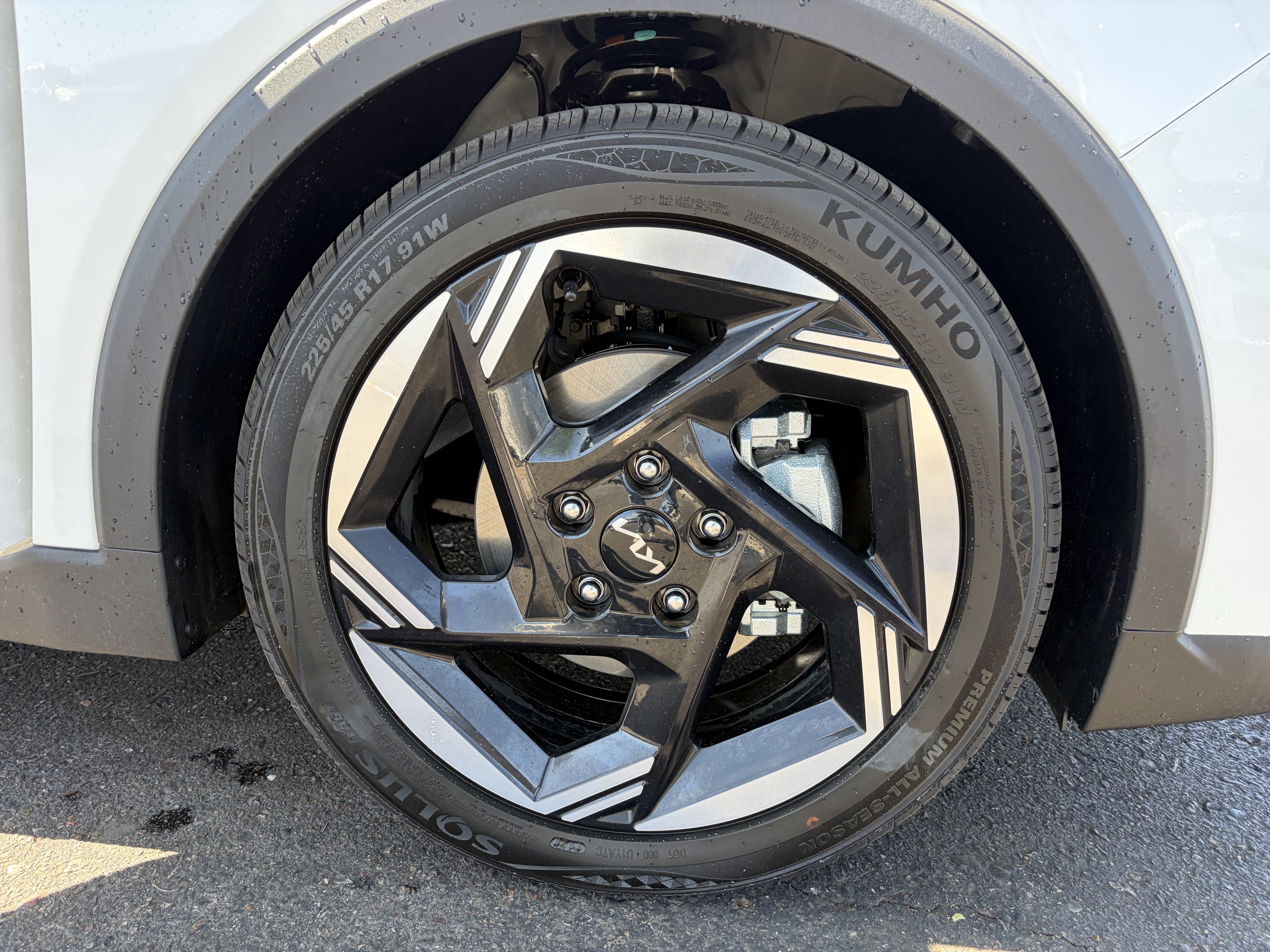 New 2026 Snow White Pearl Kia EX image 7