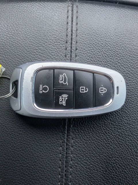 Used 2023 Black Hyundai SEL image 34