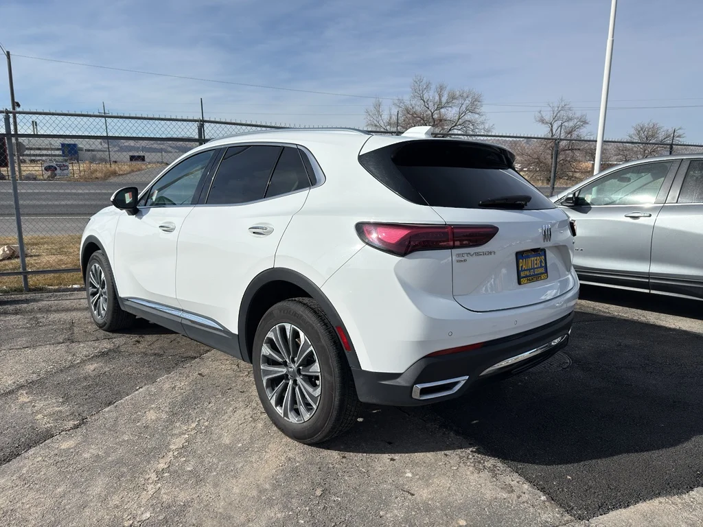 Used 2024 Summit White Buick Preferred image 3