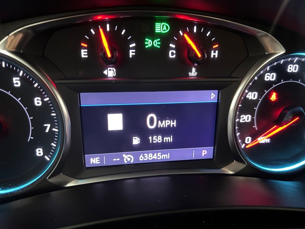 Used 2022 White Chevrolet LT image 10