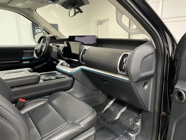 Used 2025 Black Ford Platinum image 56