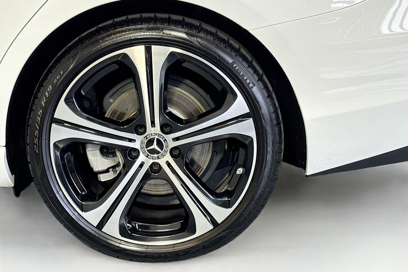 Used 2024 Polar White Mercedes-Benz C 300 image 30