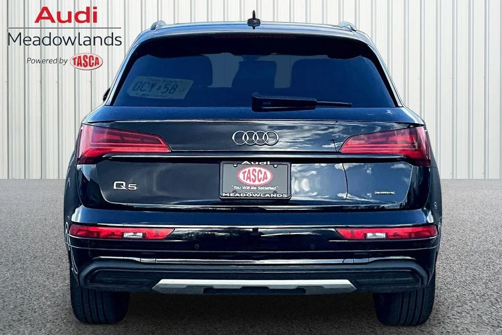Used 2023  Audi 40 Premium image 5