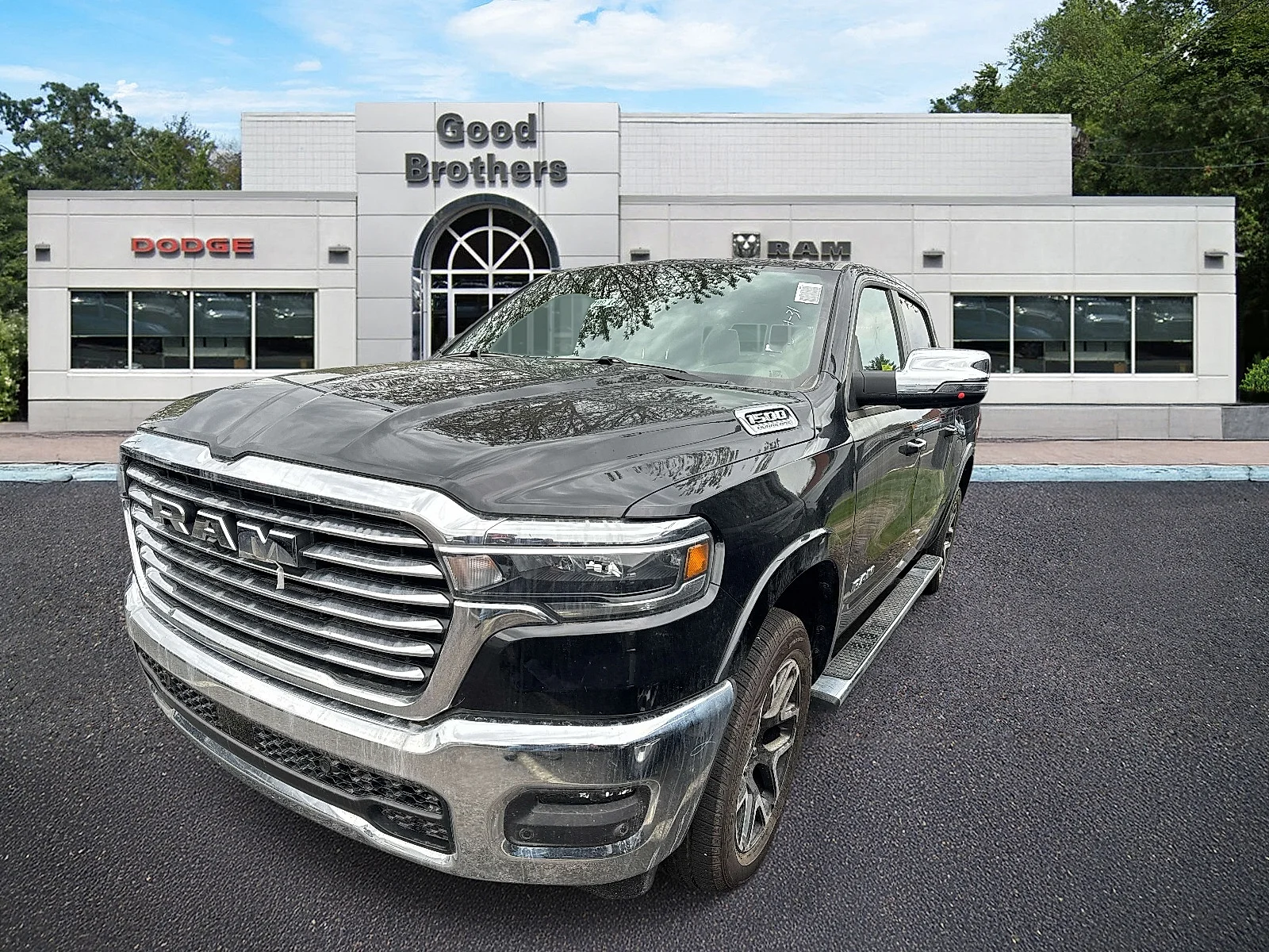 2026 RAM 1500 Laramie 4x4 Crew Cab 5'7's photo