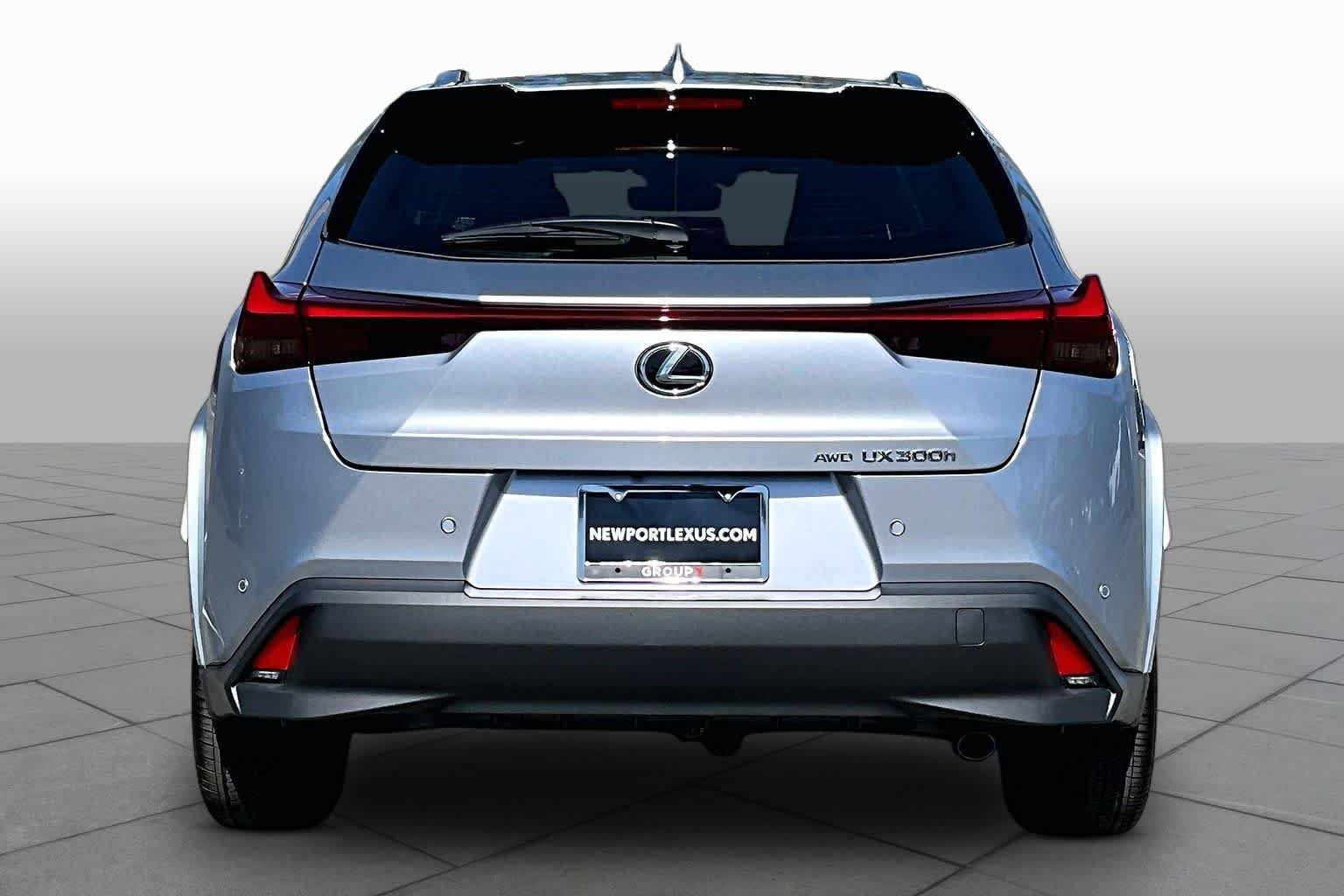 New 2026 Iridium Lexus PREMIUM AWD image 4