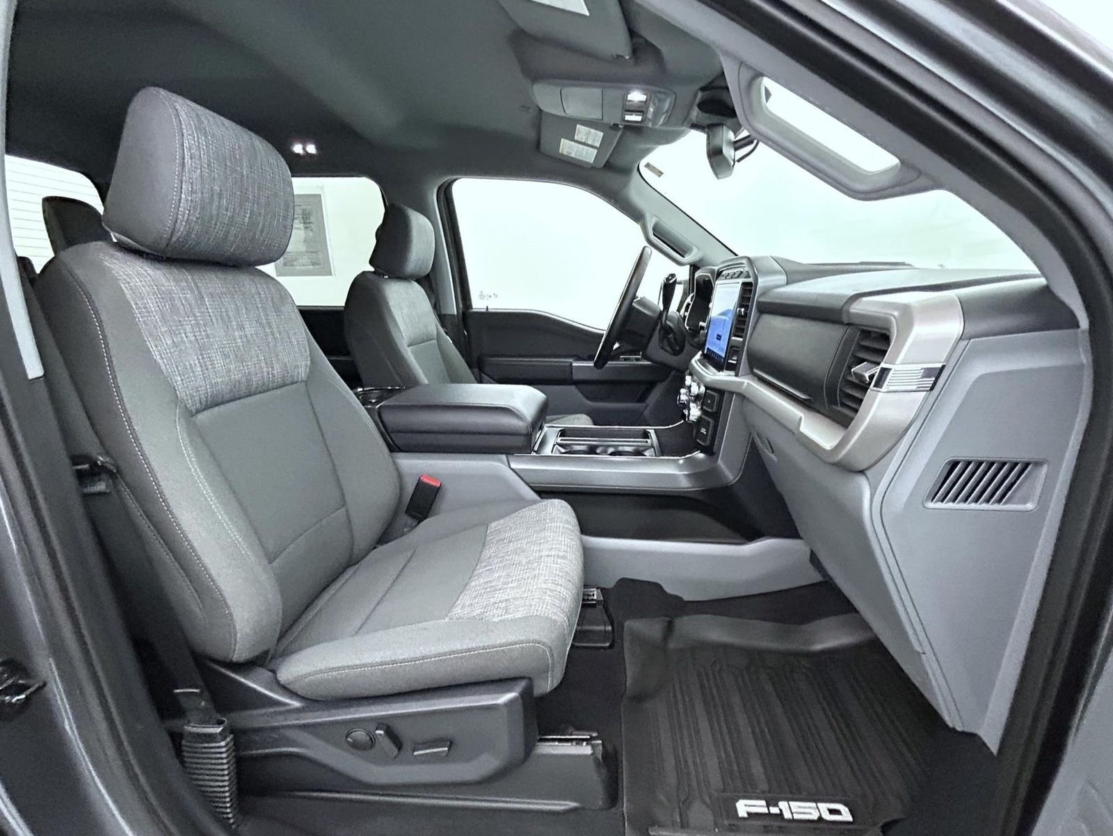 Used 2023 Gray Ford XLT image 15