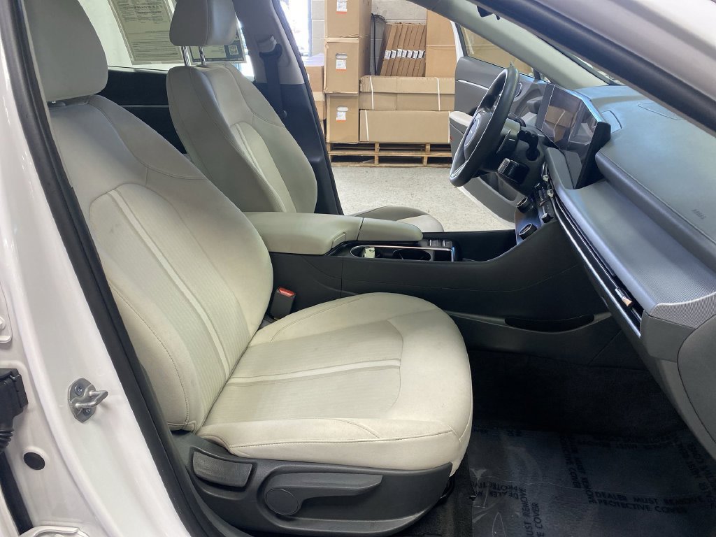 2025 Hyundai Sonata SEL - Photo 36