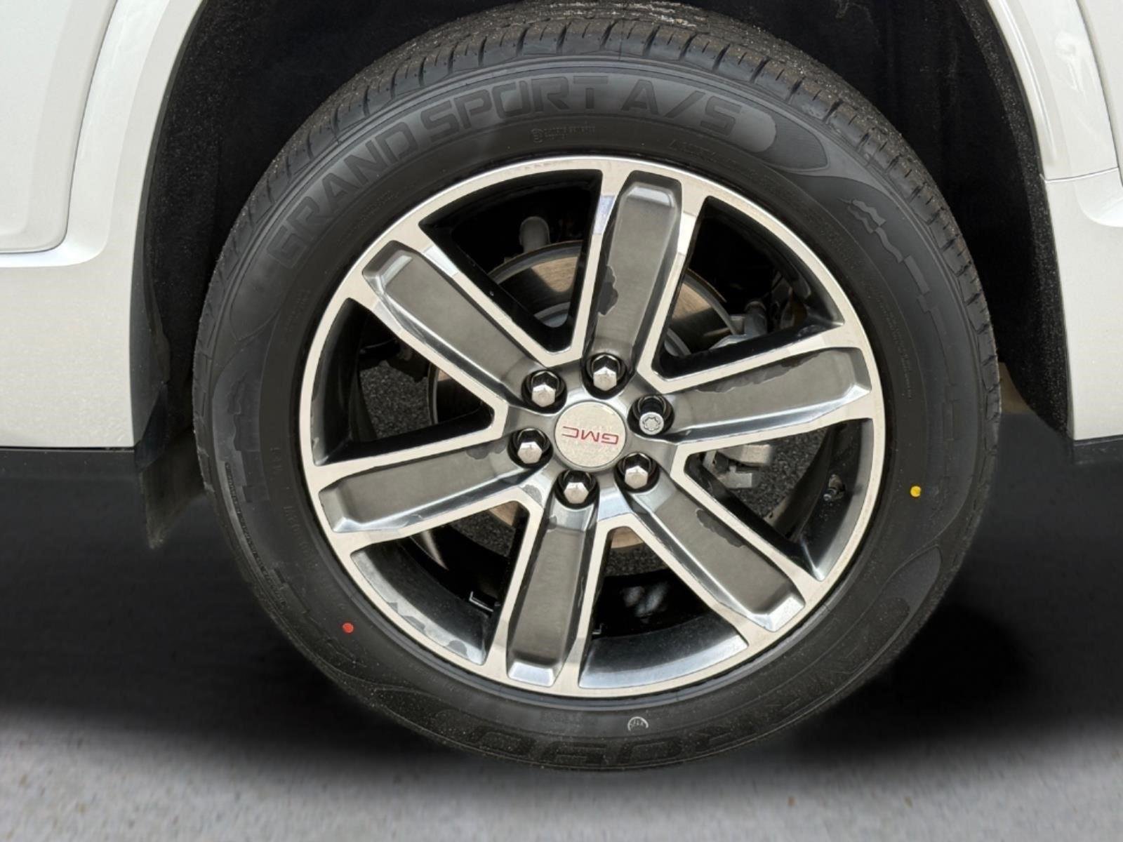Used 2019 Quicksilver Metallic GMC Denali image 13