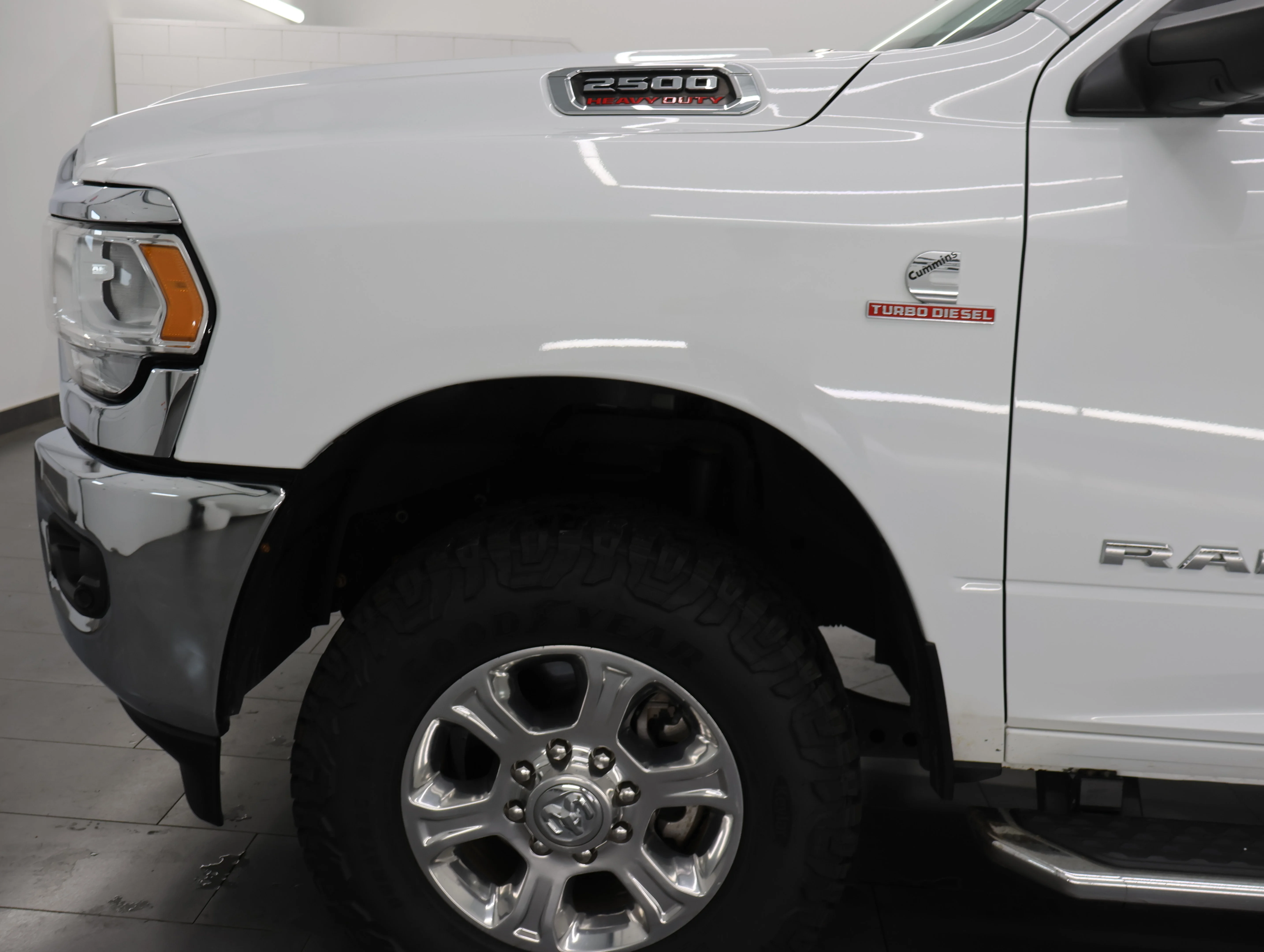 Used 2022 Bright White Clearcoat Ram Big Horn image 33