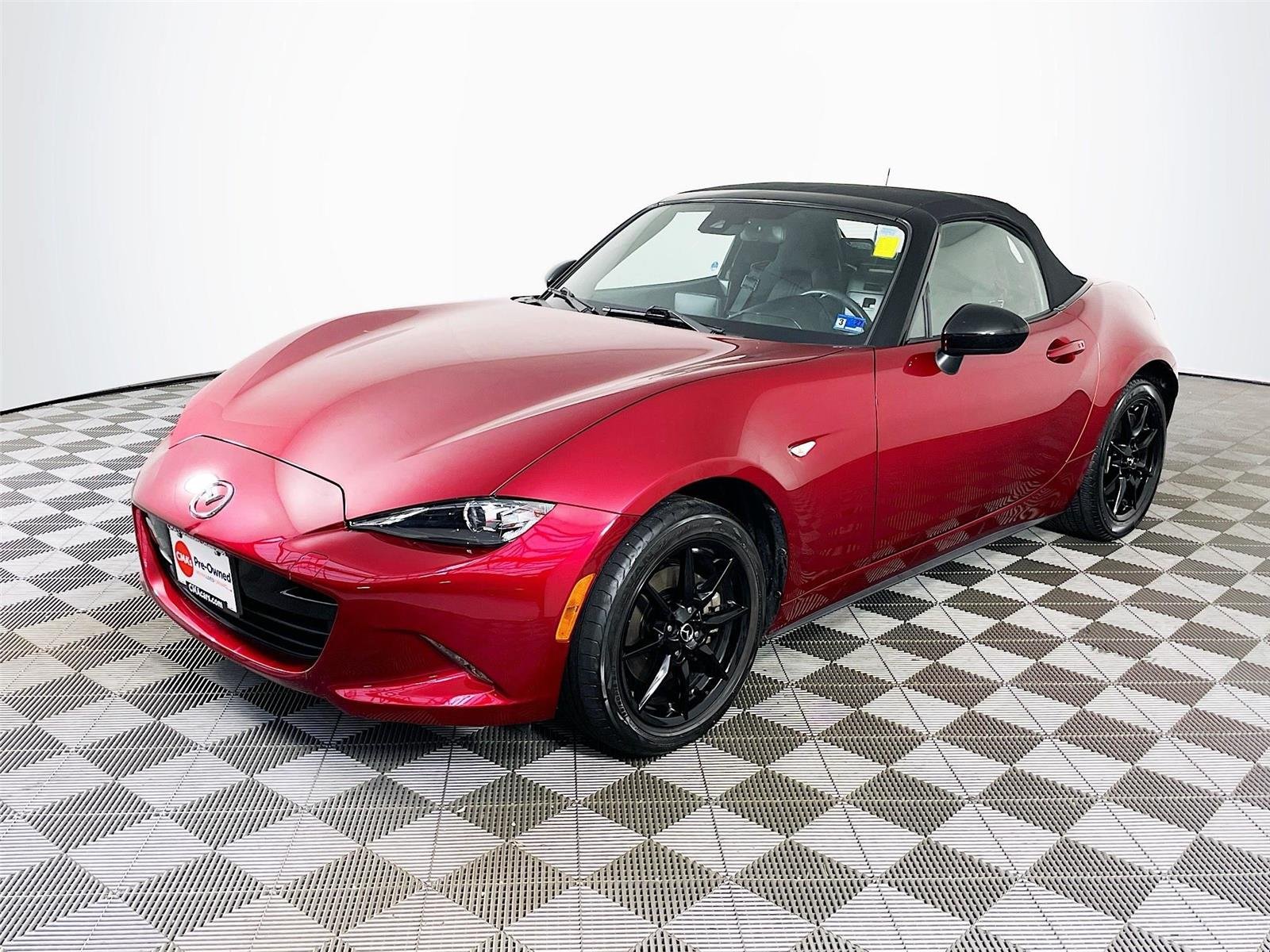 Used 2021 Soul Red Crystal Metallic Mazda Sport image 3