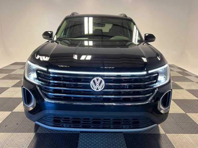 New 2026 Black Volkswagen 2.0T SE w/Technology image 2