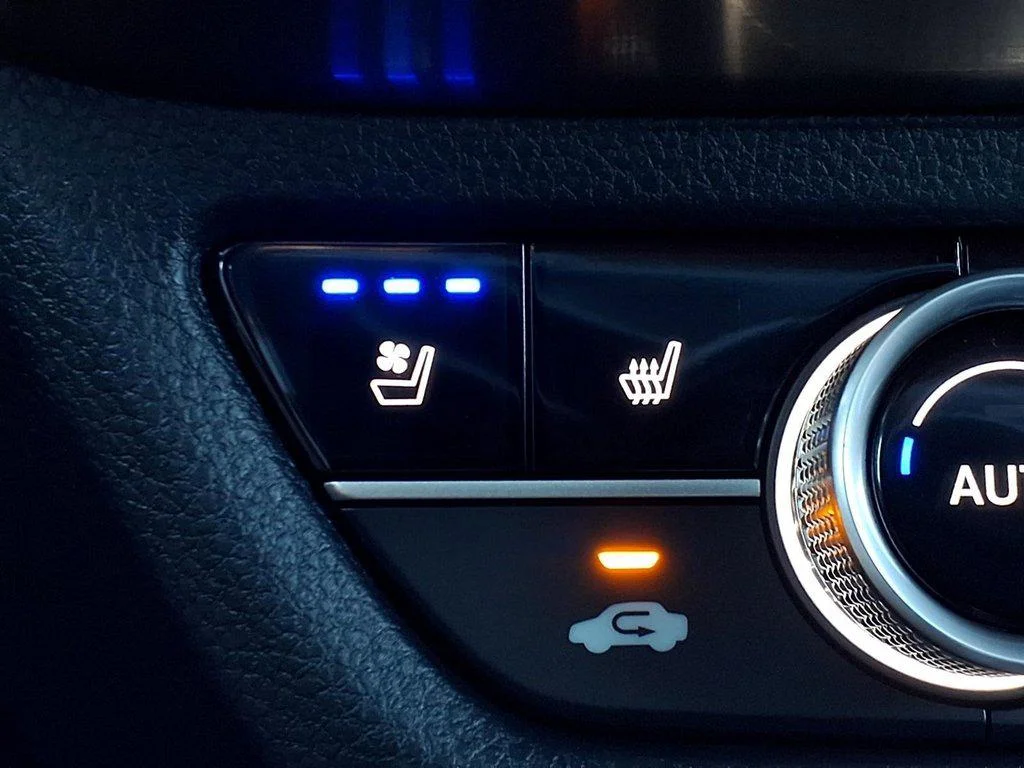 New 2026 Platinum White Pearl Acura FWD w/A-Spec Package image 18