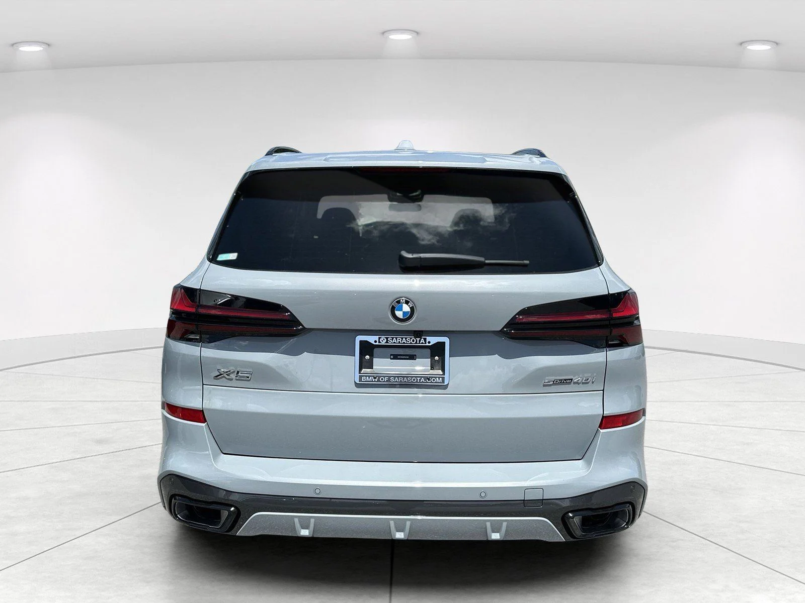 New 2026 Brooklyn Grey Metallic BMW sDrive40i image 5