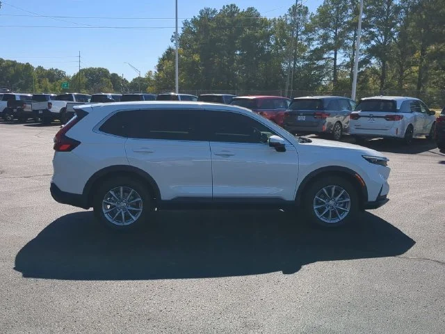 Used 2026 Platinum White Pearl Honda EX image 6