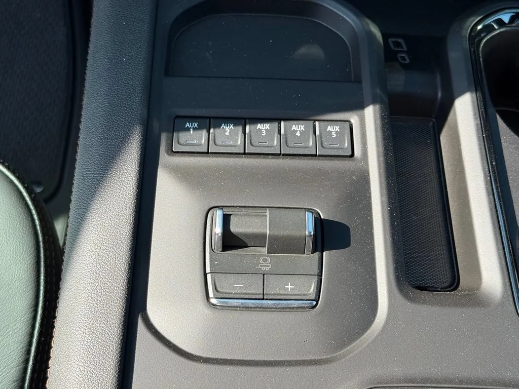 New 2026 Onyx Black GMC AT4 image 29