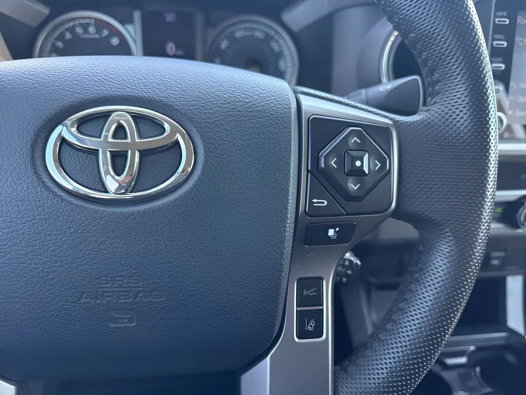 Used 2020 Gray Toyota SR5 image 15