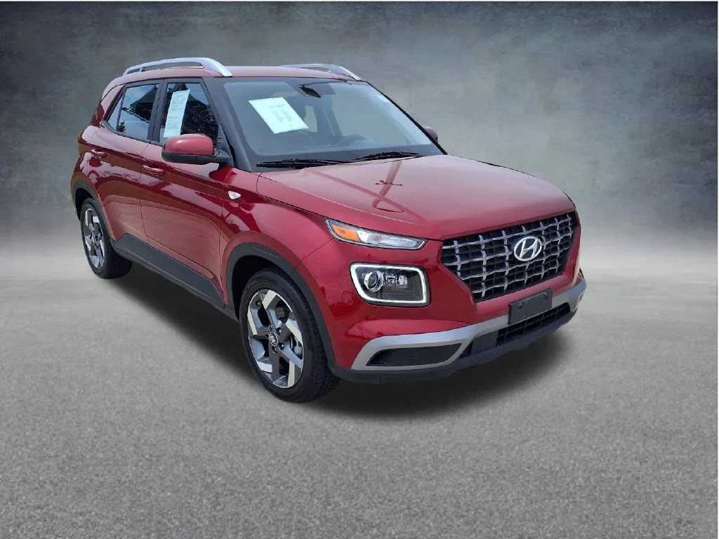 Used 2025 Red Hyundai Limited image 1
