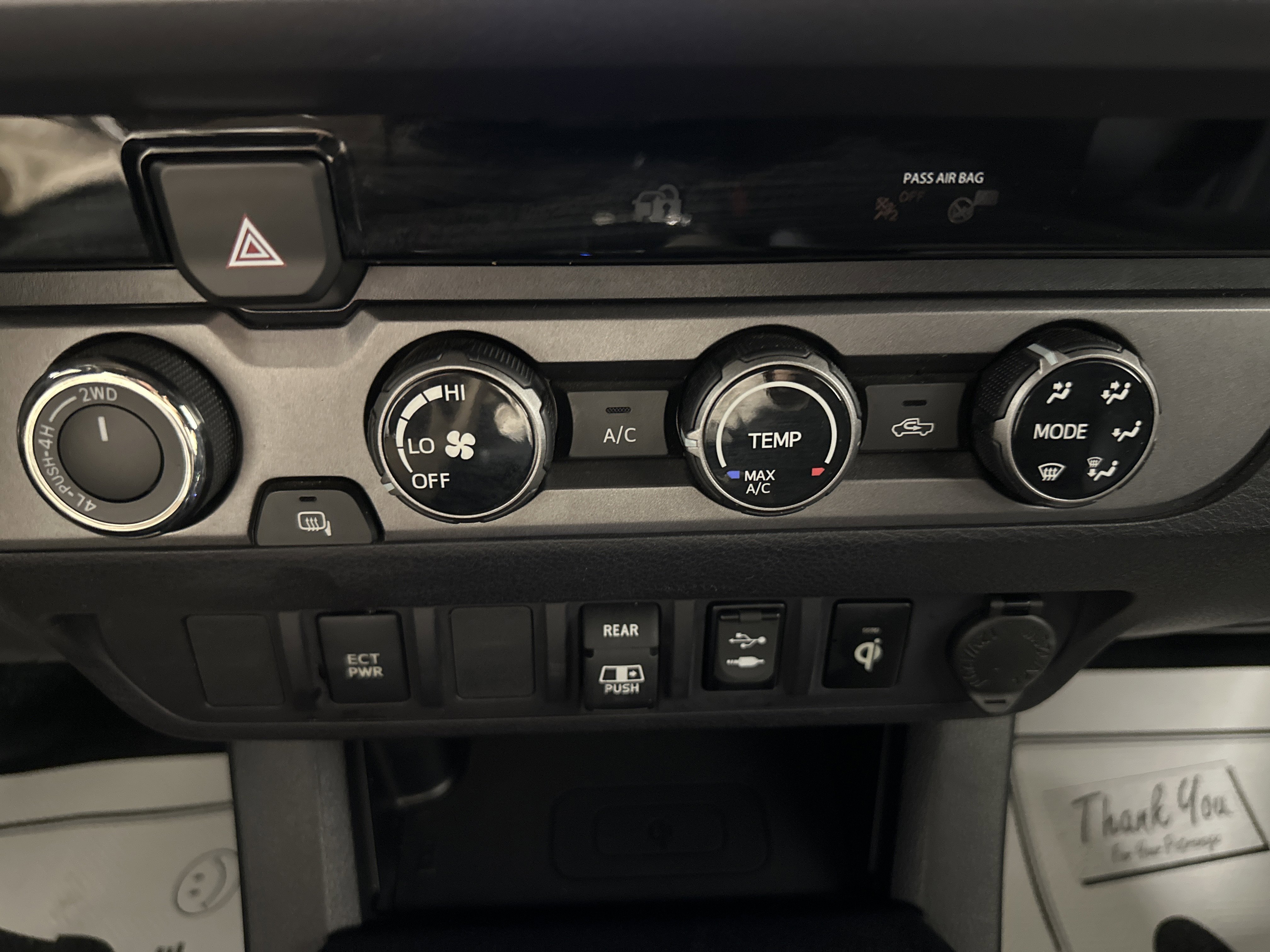 Used 2018  Toyota  image 19