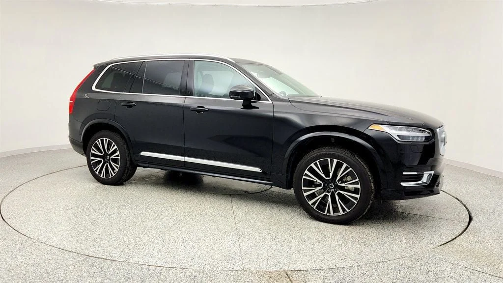 【週末価格】NOVEMBER ARTIST 157 Used 2025 Volvo XC90 Plug-In Hybrid T8 AWD Plus 7-Seater SUV