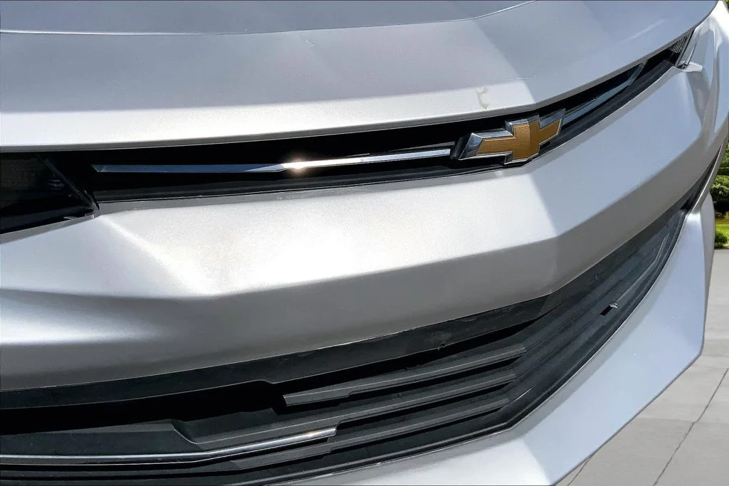 Used 2017 Silver Chevrolet 1LT image 29