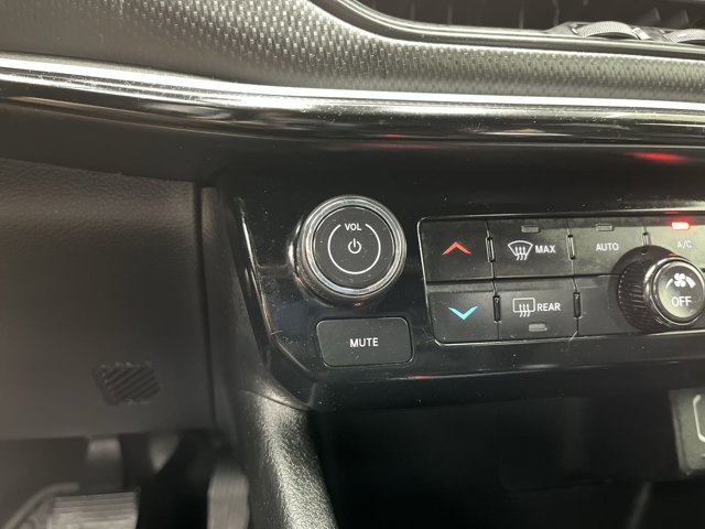 Used 2023 Laser Blue Pearlcoat Jeep Trailhawk image 16
