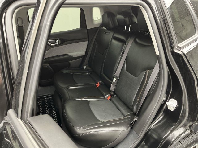 Used 2022 Diamond Black Crystal Pearlcoat Jeep Latitude Lux image 10