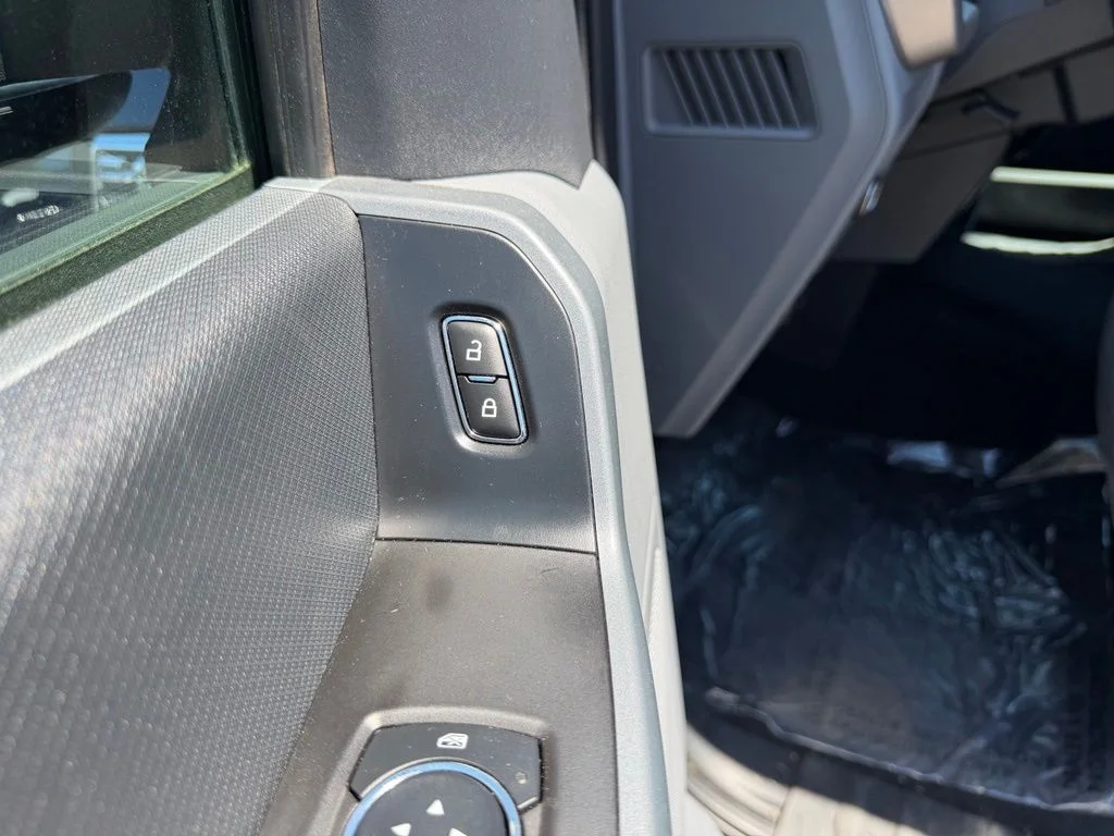Used 2023 Blue Metallic Ford XLT image 15