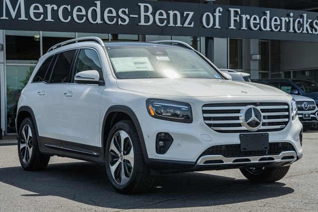 2026 Mercedes-Benz GLB GLB 250 4MATIC's photo