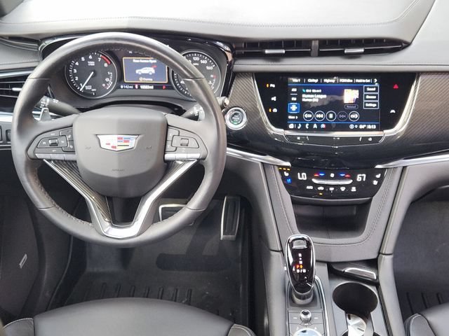Used 2024 Argent Silver Metallic Cadillac Sport image 28