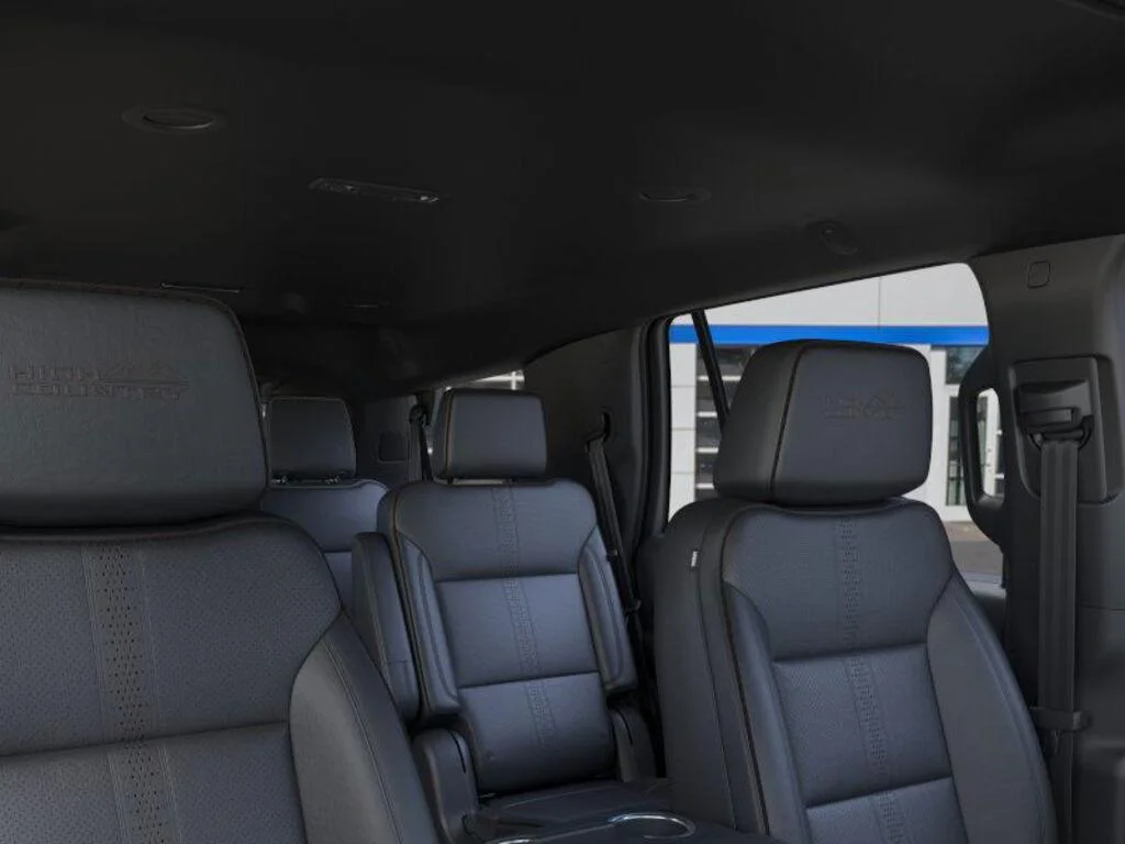 New 2026 Polar White Tricoat Chevrolet High Country image 24