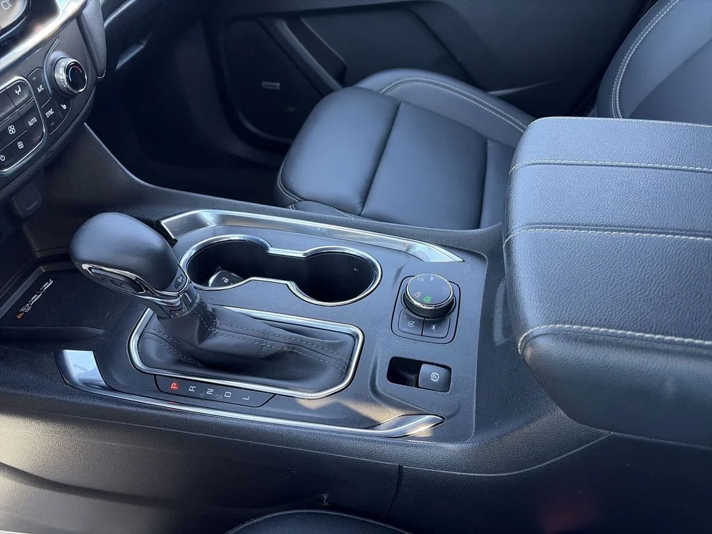 Used 2023 White Chevrolet LT Leather image 21