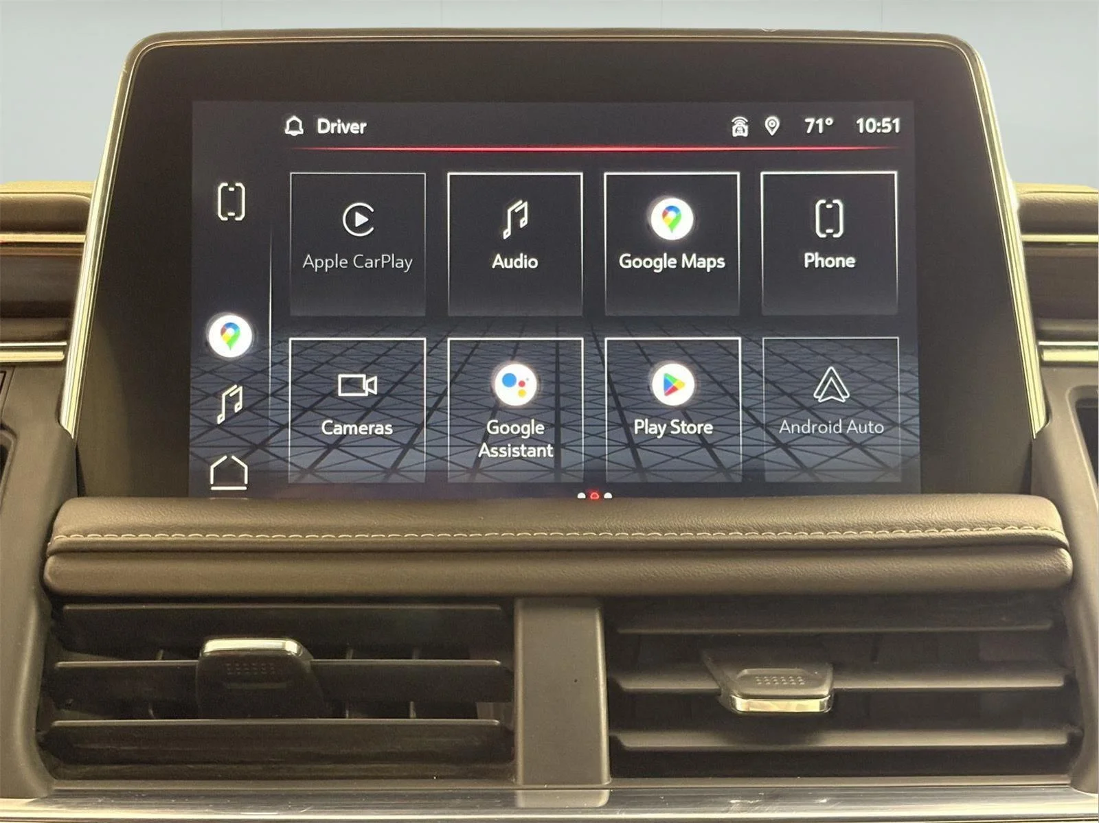 Used 2022 Summit White GMC SLE image 38
