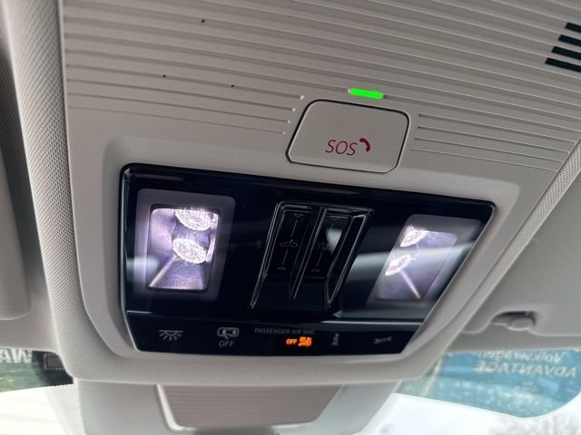 New 2026 Pure White Volkswagen 2.0T SE image 17