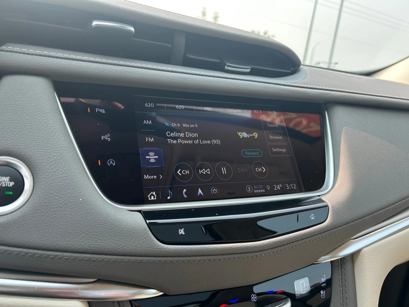 Certified Used 2025 White Cadillac AWD Premium Luxury Leather Sunroof Navigation V6 image 25